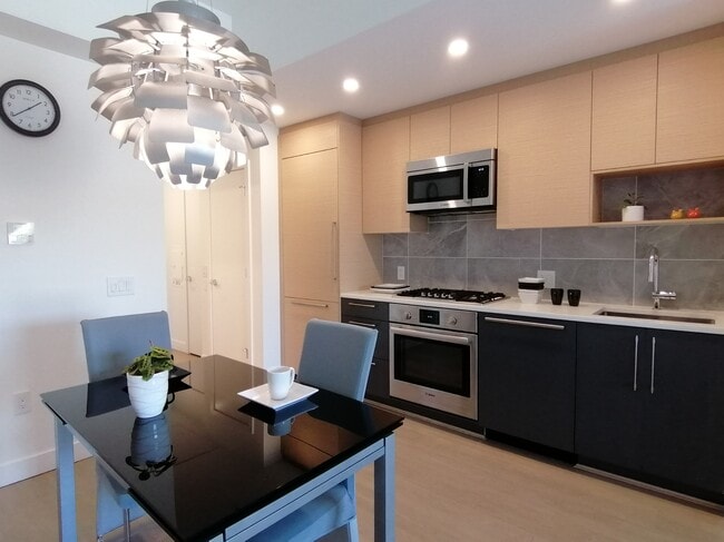 Photo du bâtiment - 8888 Osler St