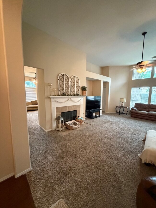 Building Photo - 2922 Sandleigh Dr