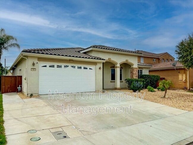 Foto del edificio - 31651 McCartney Dr