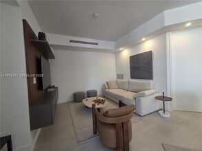 Building Photo - 739 Crandon Blvd