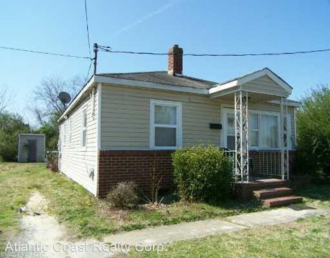 Primary Photo - 2 br, 1 bath House - 117 S. 10th St.