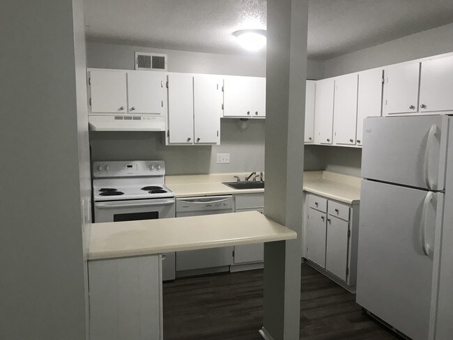 Foto del edificio - 302 Dunlap Ave