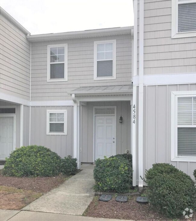 Cheap Townhomes For Rent in Myrtle Grove NC 3 Townhouses