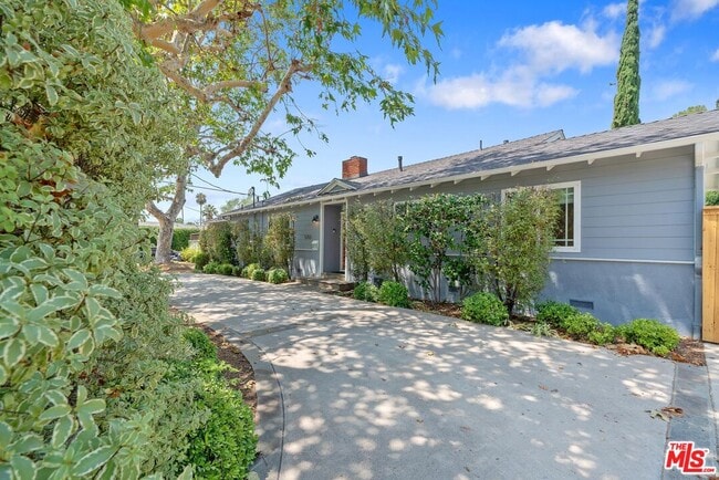 Building Photo - 5705 Sunnyslope Ave