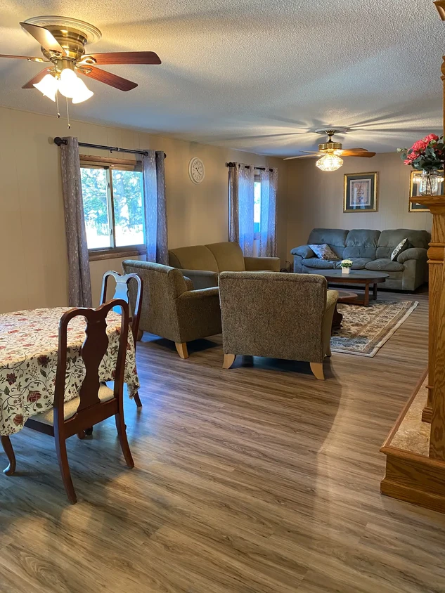 Foto principal - 1551 Red Cedar Rd