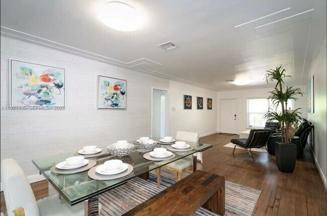 Foto del edificio - 35 SW 28th Rd