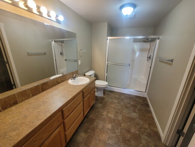 Foto del edificio - 5116 Tyler Ct