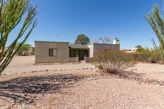 Building Photo - 7880 S Ave De Pina