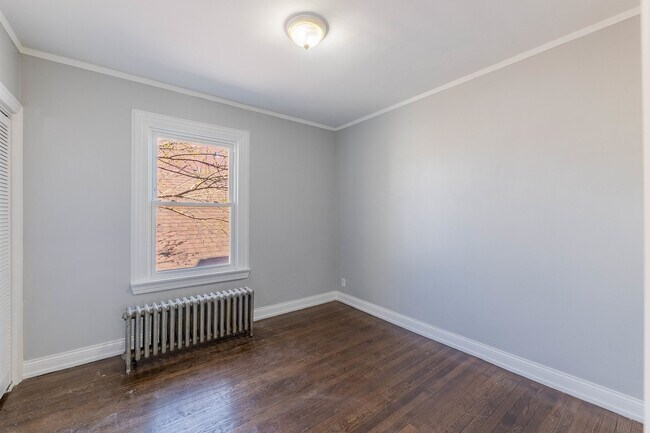Foto del edificio - 6954 S Maplewood Ave