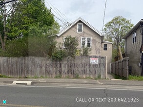 Building Photo - 191 Davis St