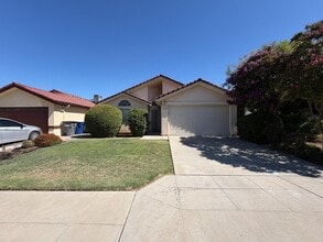 Building Photo - 5246 W Magill Ave