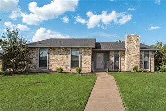 Building Photo - 2221 Marble Falls Dr