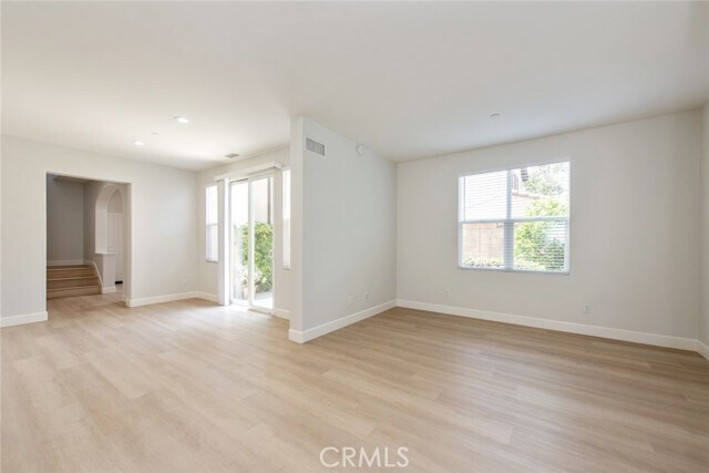 Building Photo - 82 Chantilly