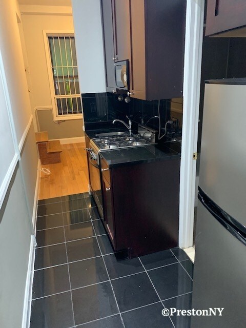 Foto del edificio - 26 Thompson St