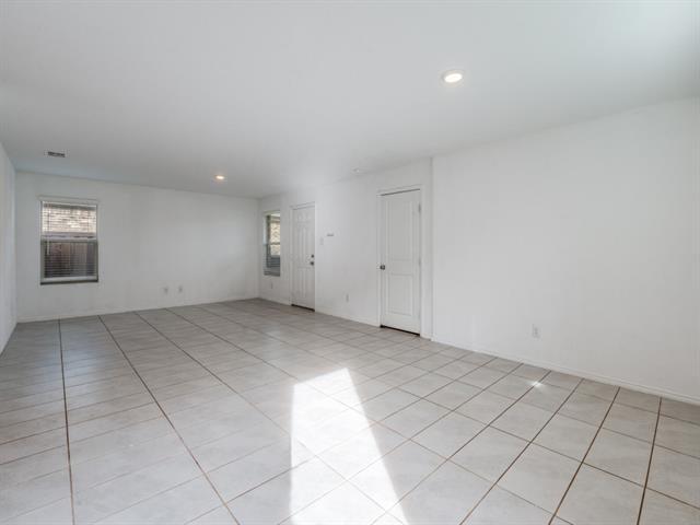 Foto del edificio - 14008 Earlham St