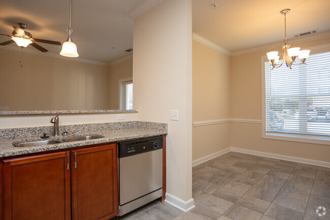 1BR, 1BA - The Fairfield - 840SF - Cocina - Rosewood at Clemson