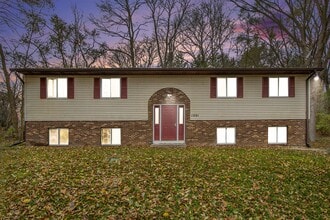 Building Photo - 1321 Huntington Ave