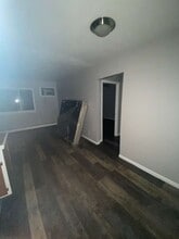 Building Photo - 1885 N Taylor Rd