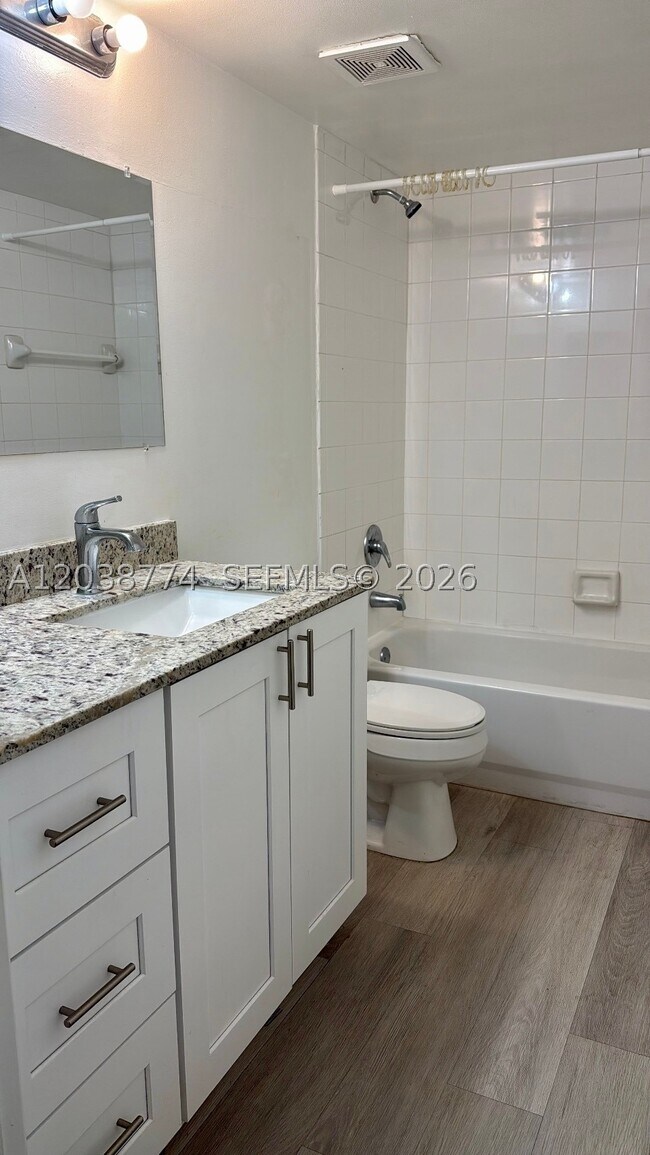 Foto del edificio - 11155 SW 5th St