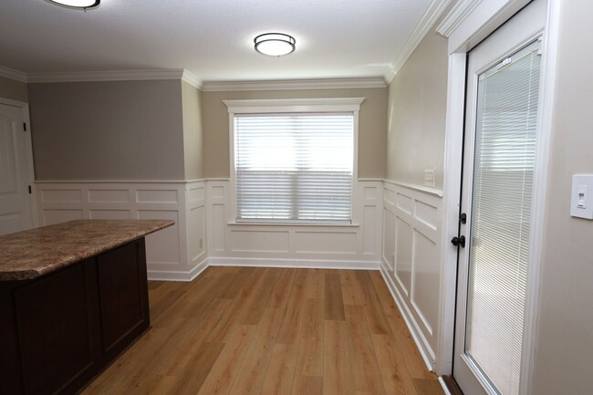 Foto del edificio - 4161 Willow Round Rd