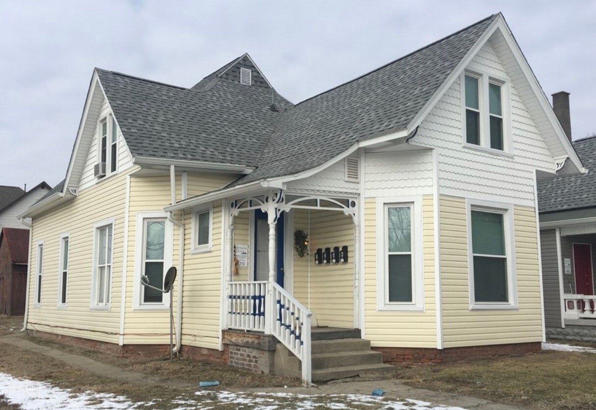 Exterior - 1031 S 4th St
