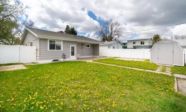 Back - 2215 4th Ave S