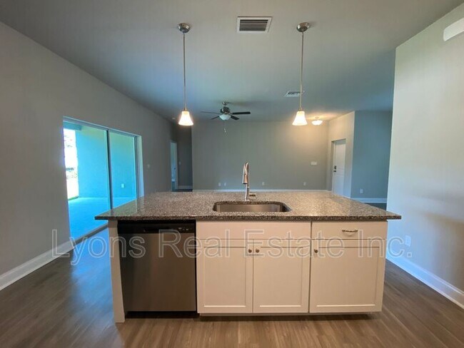 Building Photo - 17457 Billiar Ave