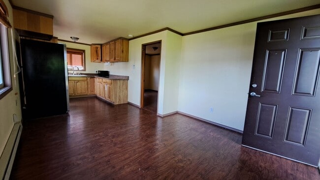 Building Photo - 1 Bedroom Rambler in Mannette
