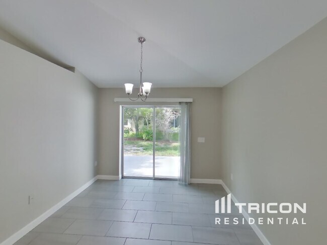 Foto del edificio - 3415 98th St E