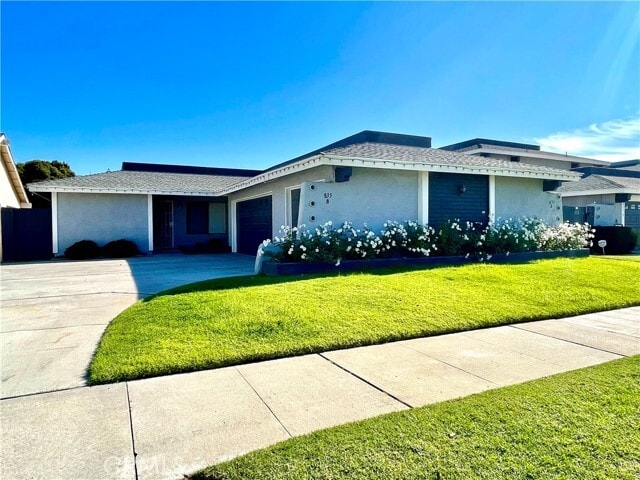 Foto principal - 835 N Kathleen Ln