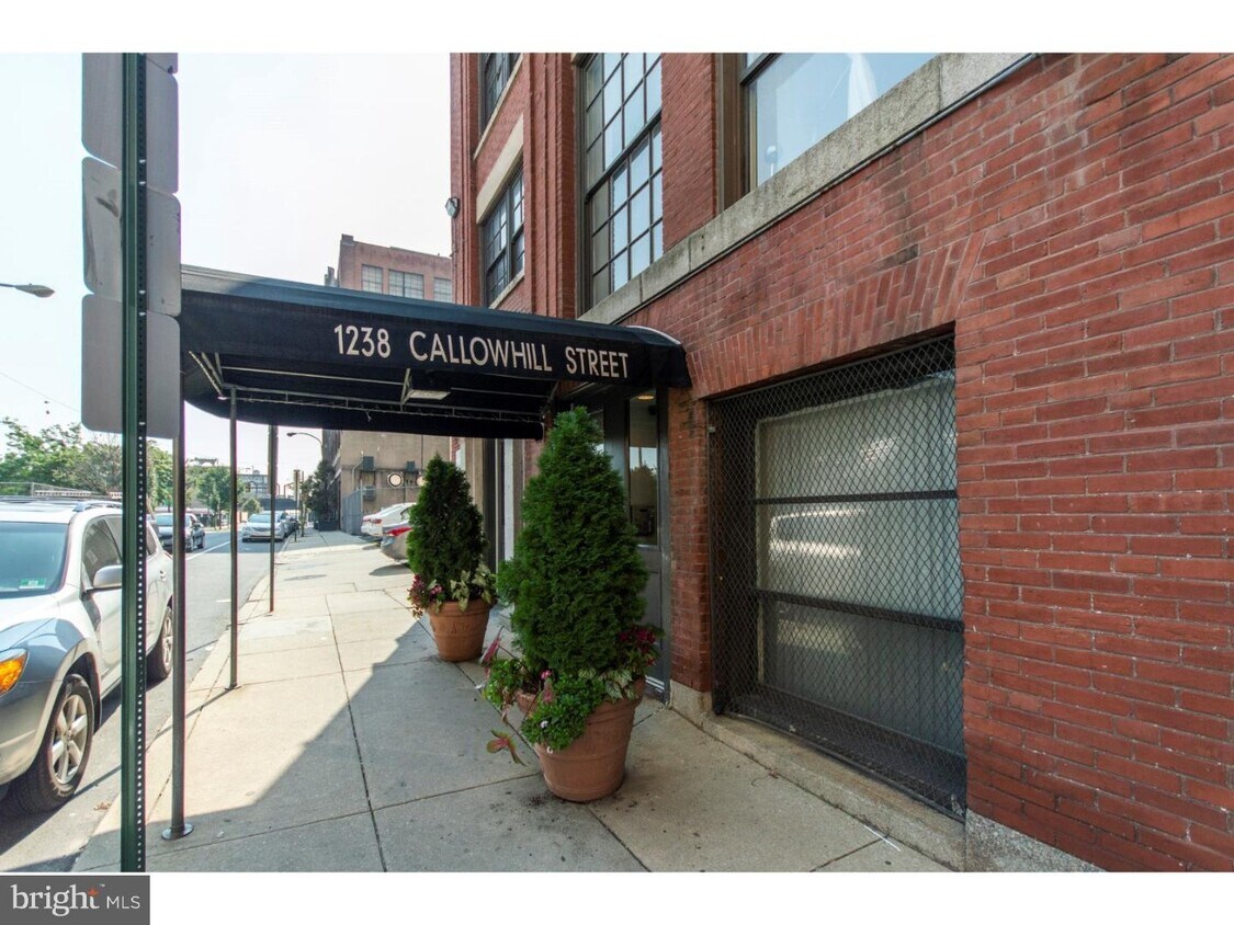 Primary Photo - 1238 Callowhill St