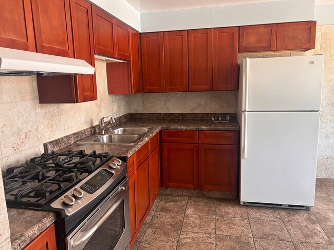 Building Photo - 3558 N Nagle Ave