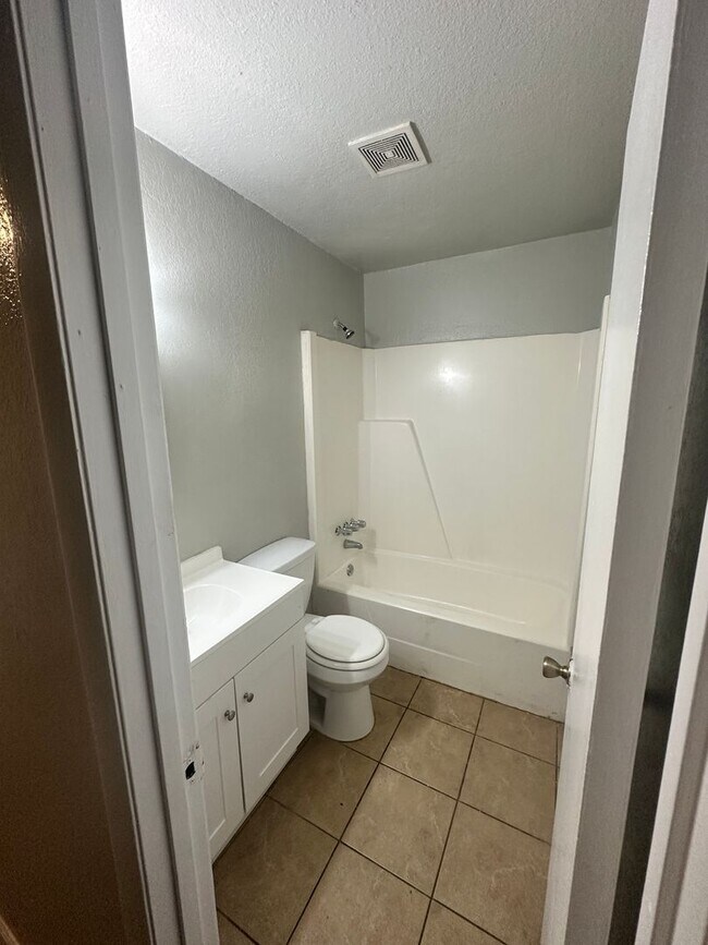 Foto del edificio - 2 Bedroom 1 Bath