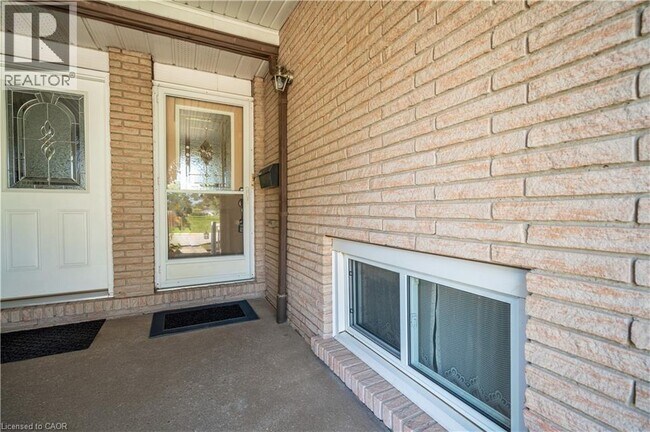 Building Photo - 174 Vittorito Ave