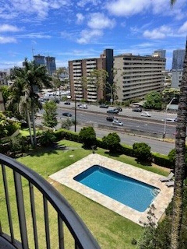 Foto del edificio - 1018 Lunalilo St