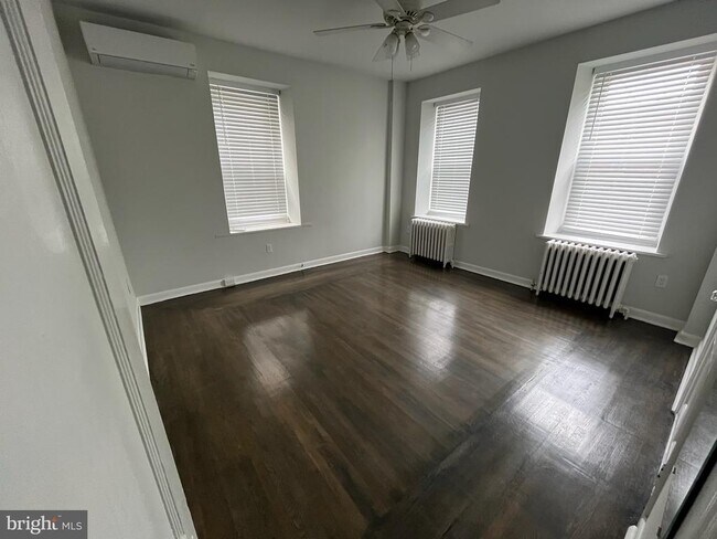 Foto del edificio - 357 Lyceum Ave