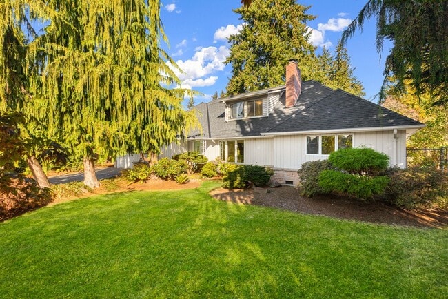 Photo - 1828 N 163rd Street House