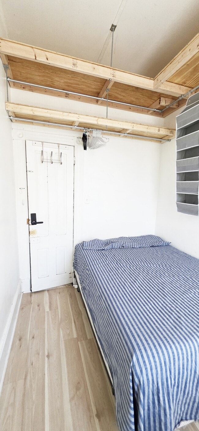 Foto del edificio - 70 Weirfield St