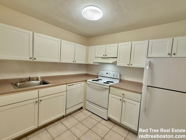 Photo - 245 Main St Apartment