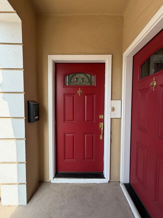 Foto del edificio - 1122-1126 N Madison Ave