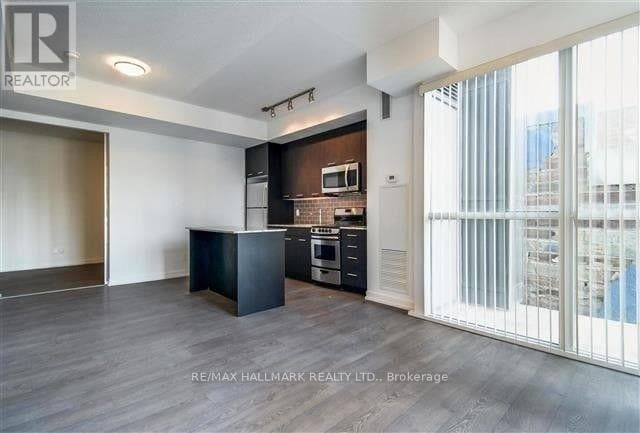 Building Photo - 2055-2055 Danforth Ave