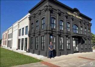 Building Photo - 220 W Dixie Ave