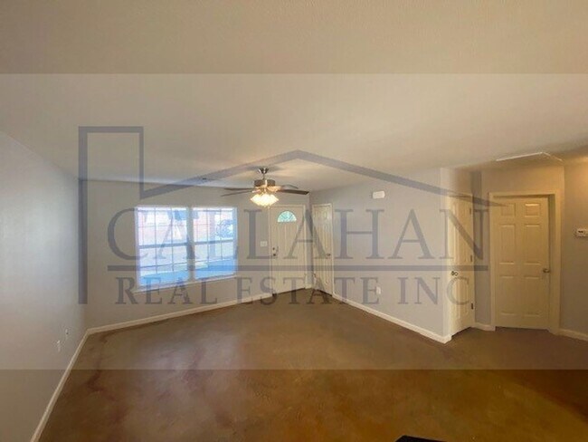 Foto del edificio - 8001 Langer Ln