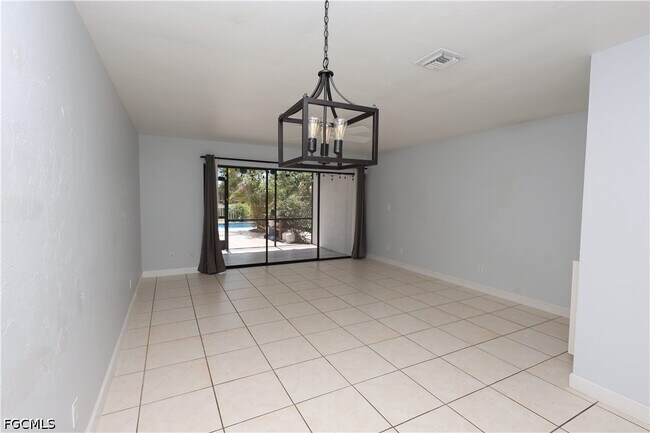 Building Photo - 26510 Southern Pines Dr