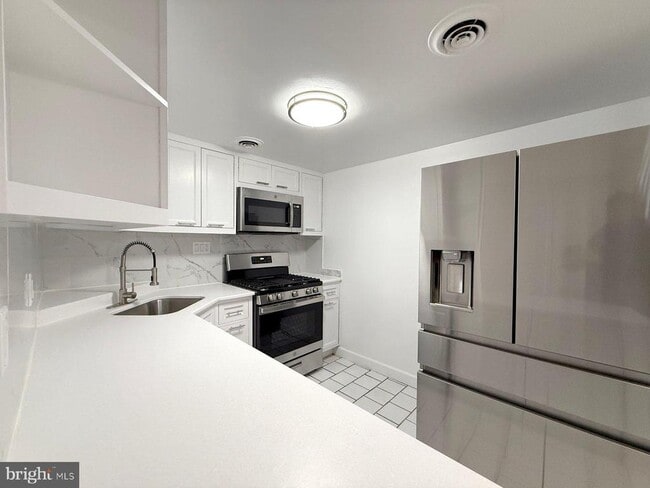Foto del edificio - 606 Cooper Landing Rd