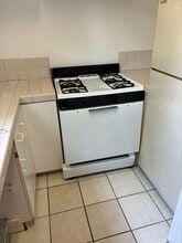 Building Photo - 1133 E Divisadero St