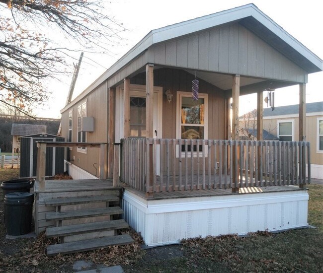 Building Photo - 7015 E. 30th Terrace