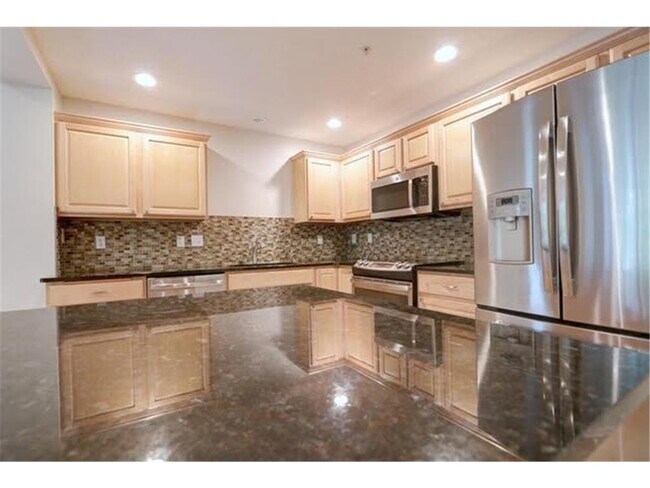 Building Photo - 8317 Townsend Dr