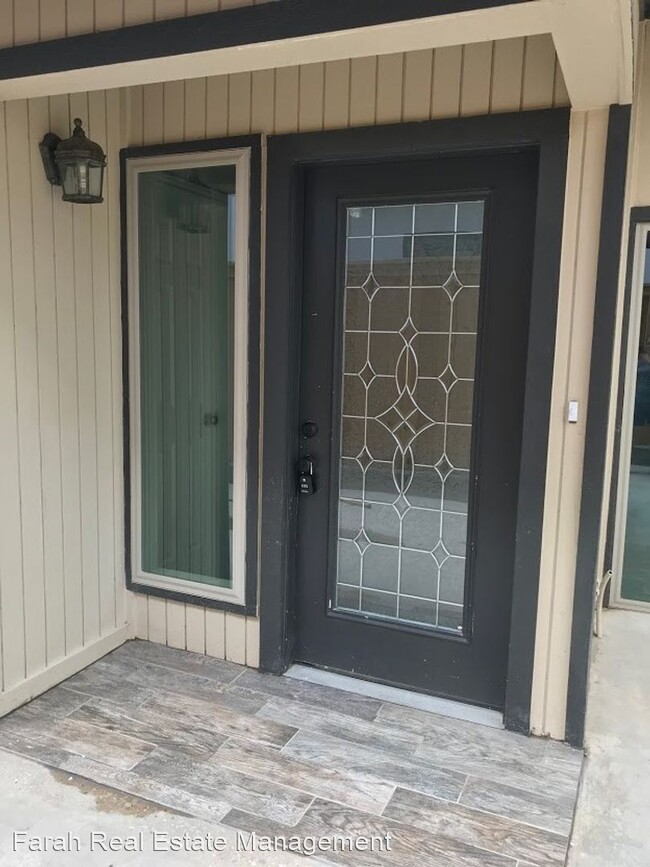 Foto del edificio - 3 br, 2.5 bath House - 3327 Bristol Rd.