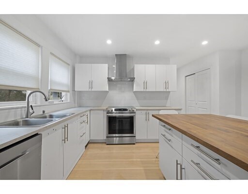 Foto del edificio - 2 Tewksbury St